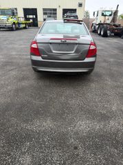 2010 Ford Fusion SE - Exterior Rear Center Image